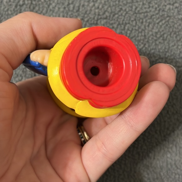 2002 Vintage Fisher Price Little People Maggie Yellow Raincoat School Figure - Picture 3 of 4